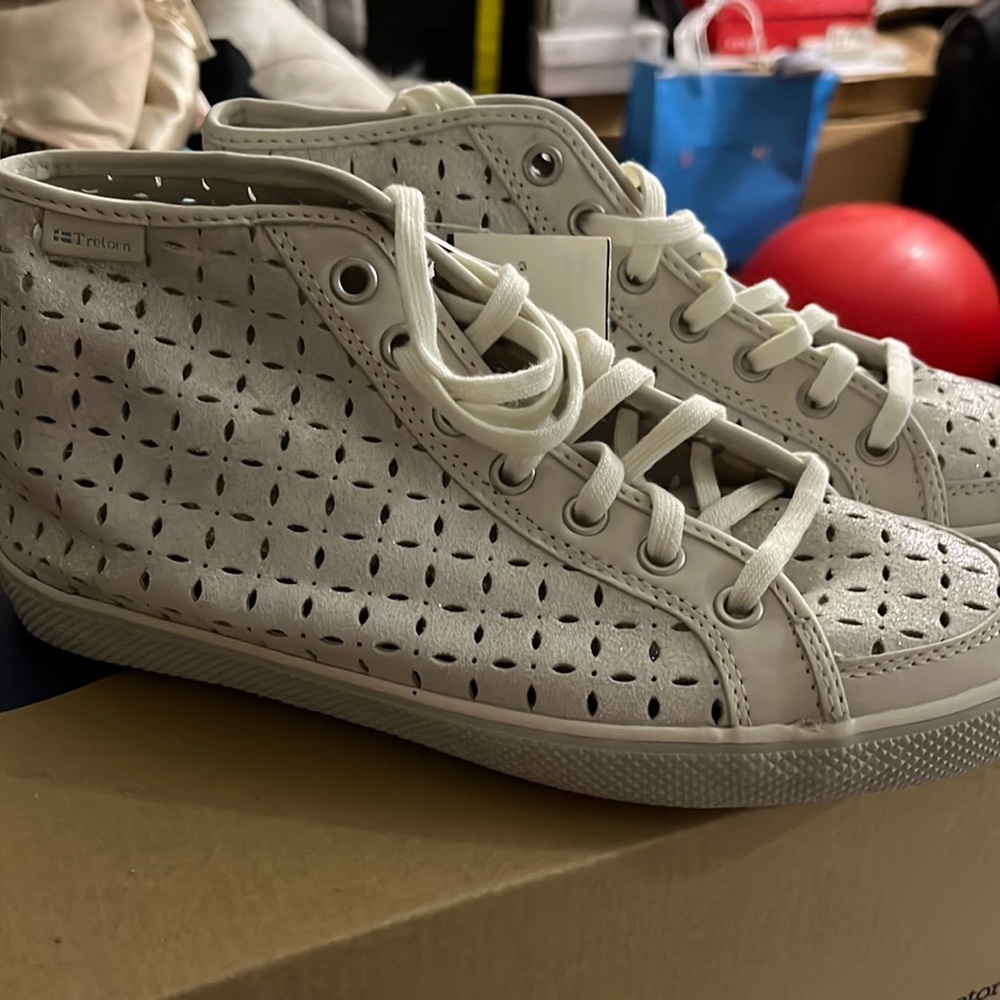 Tretorn suede sneakers